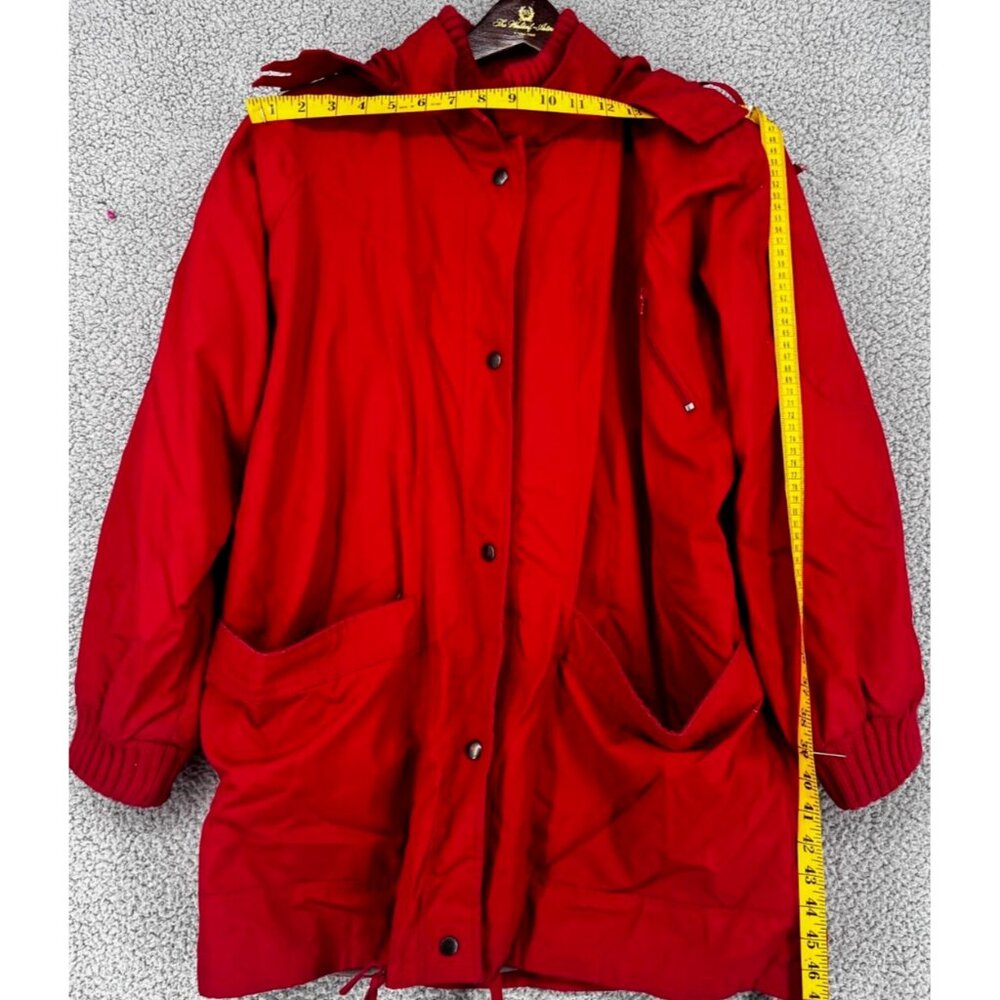 Vintage Foxland Women’s Red Winter Coat  w/Snap Closure